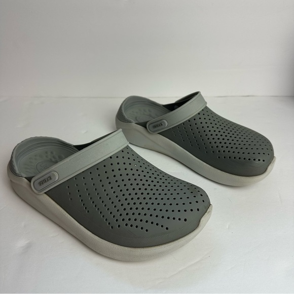 Crocs Lite Ride Clogs Women's Size 8 or Men's 6 Grey Gray Lightweight Slip-On - Picture 10 of 10